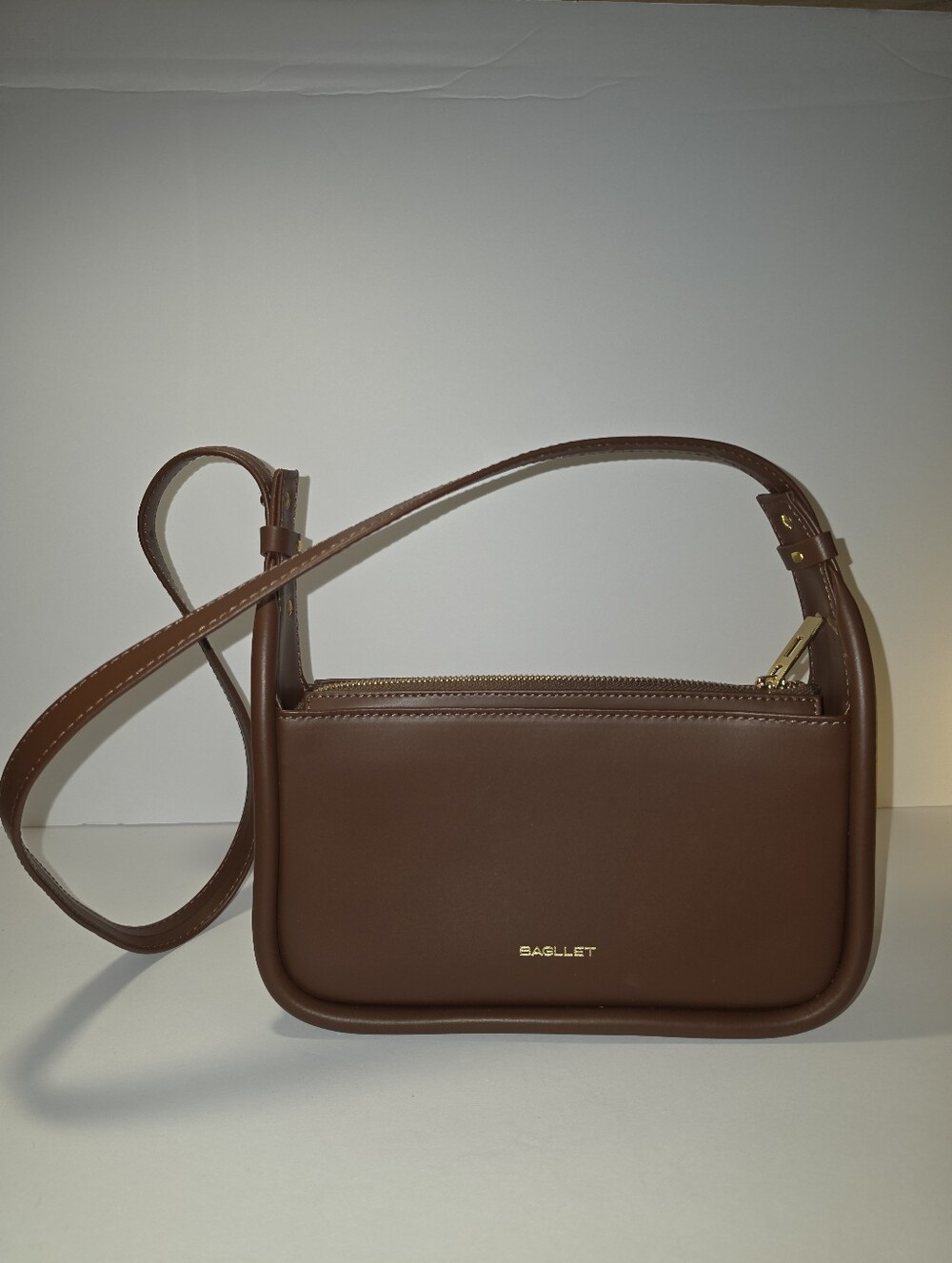 BAGLLET BG136 Chestnut Italian Leather Baguette Crossbody Bag - Picture 8 of 13